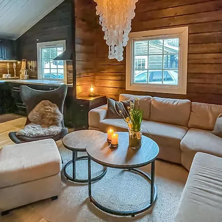 2 Bedroom Lovely In *
